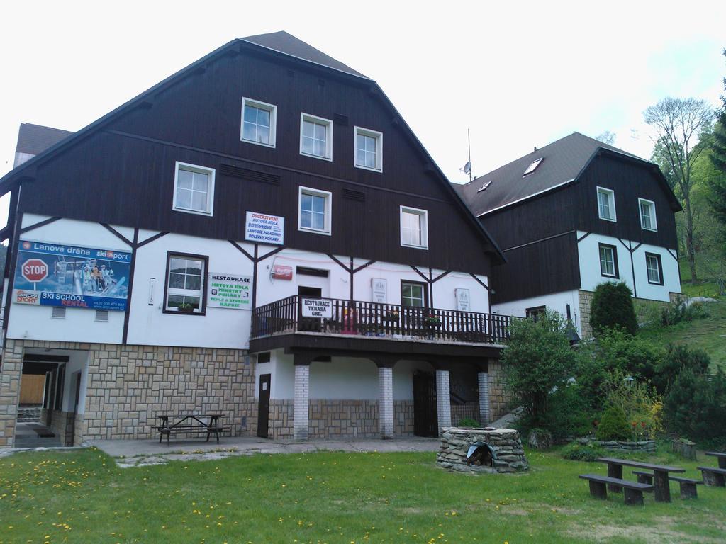 Hotel Hela Pec pod Snezkou Exteriör bild